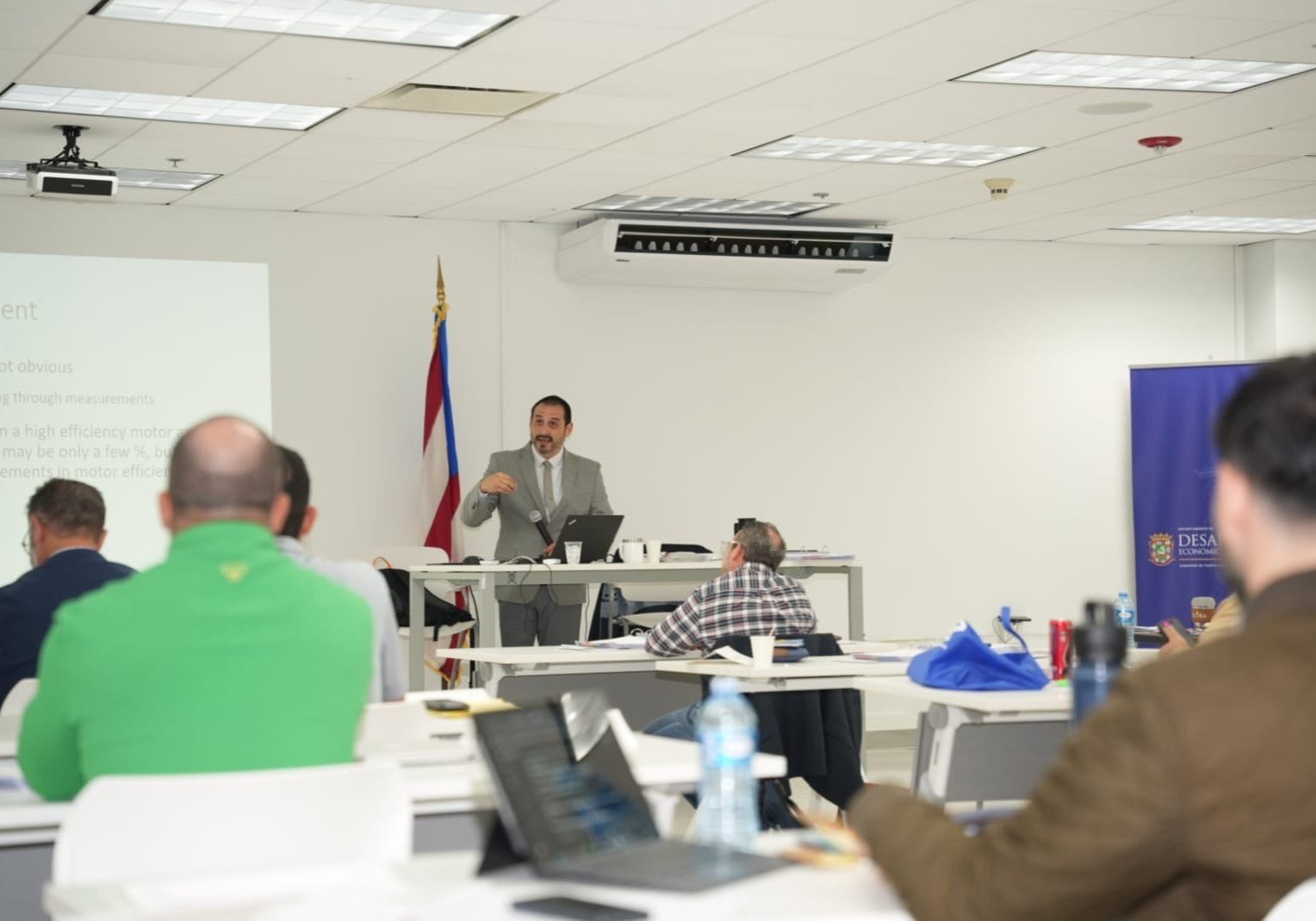 Luis Teaching 1